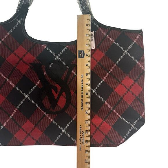 Victoria's Secret Plaid Tote Bag NWT Sherpa VS Logo, Weekender, red black tartan - Picture 6 of 12